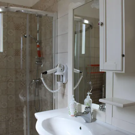 La Lanterna Delle Fate Bed & Breakfast