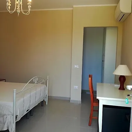 La Lanterna Delle Fate Bed & Breakfast 4*
